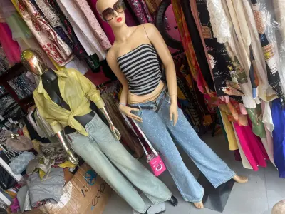 The jeans 👖 are moving one after another 🙌🙌🙌 listing image